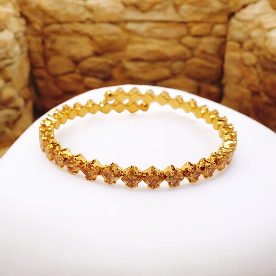 Beautiful Design Gold Coated Zircon Black Stone