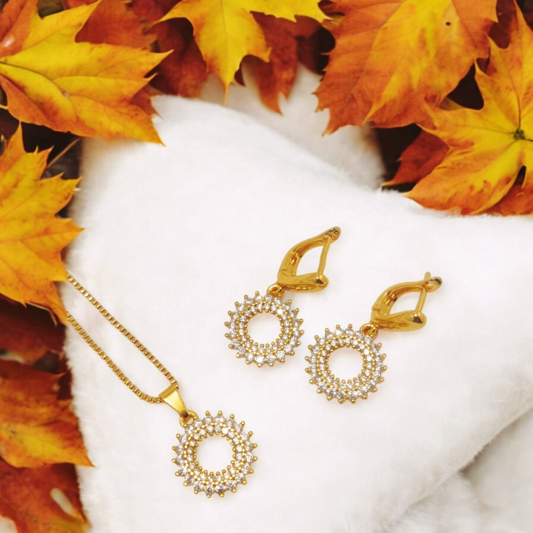 Beautiful Design Gold Plated Zircon Stone Locket Set