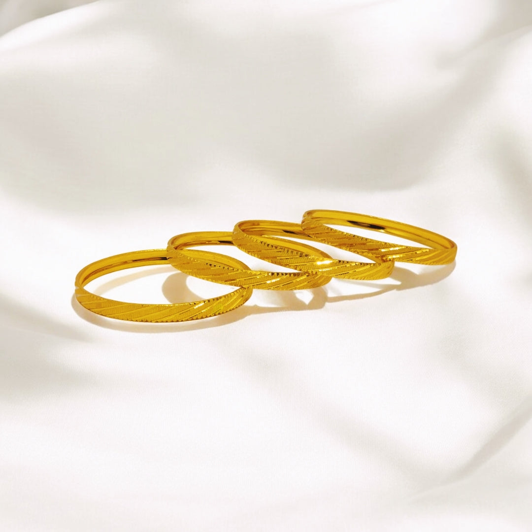 Elegant Design Gold Plated Bangles 4Pc Set