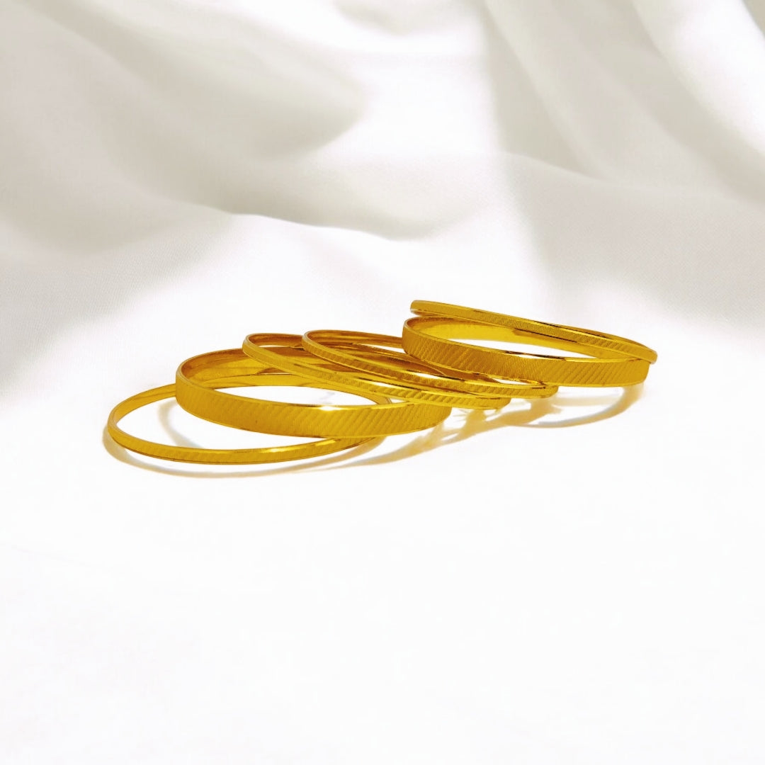Stylish Design Gold Plated Bangles 6Pc Set
