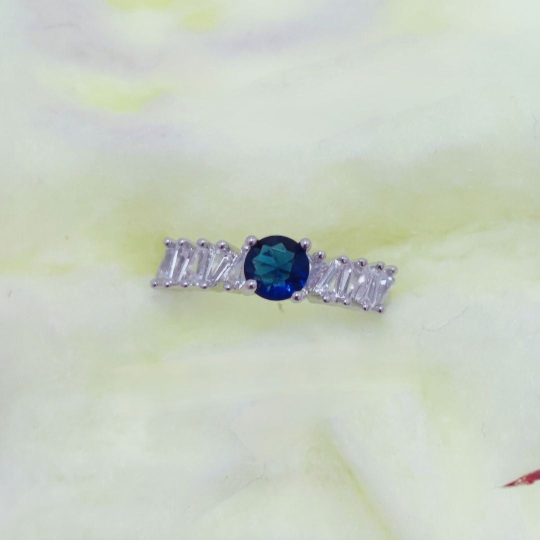 Elegant Design Silver Plated Zircon Stone Ring