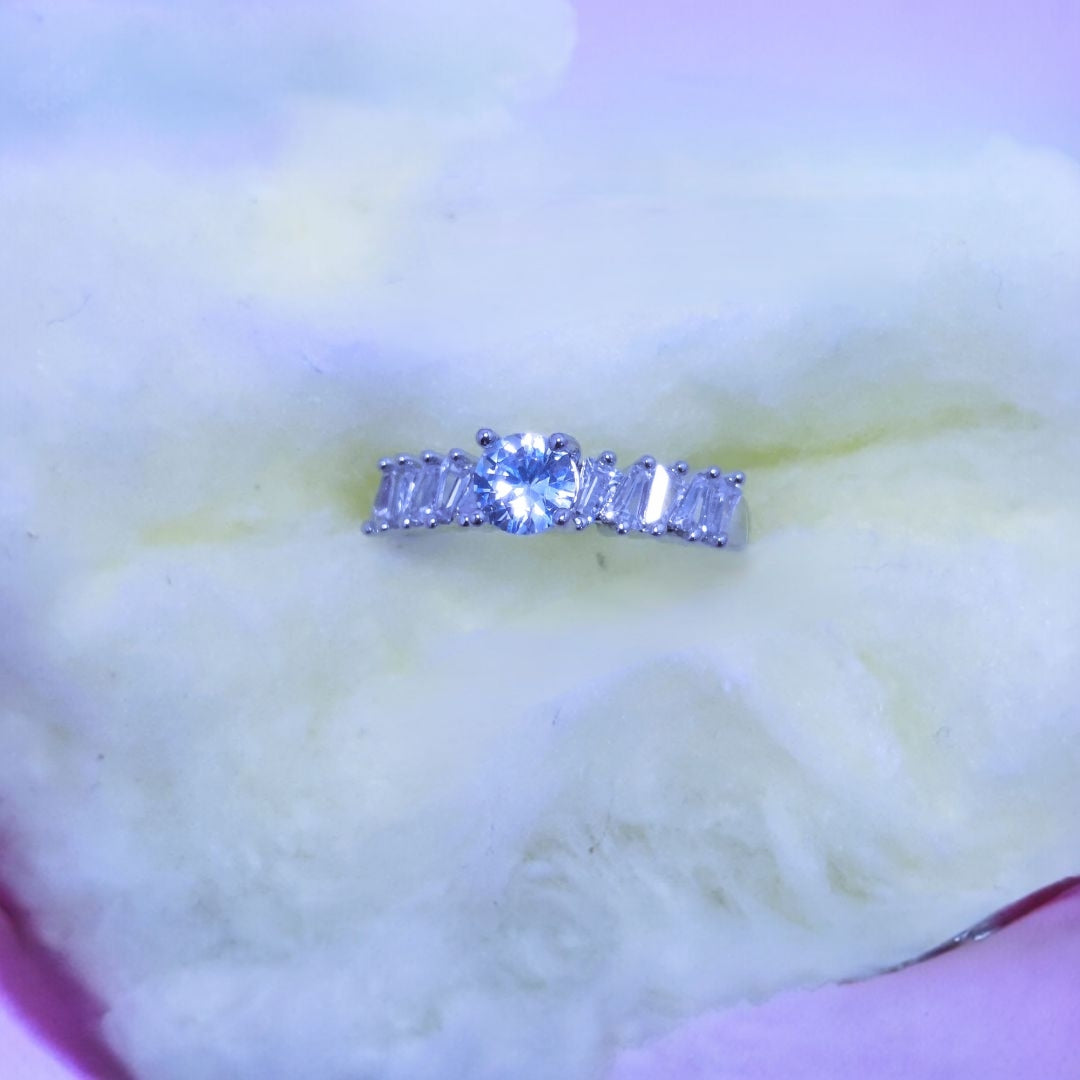 Elegant Design Silver Plated Zircon Stone Ring