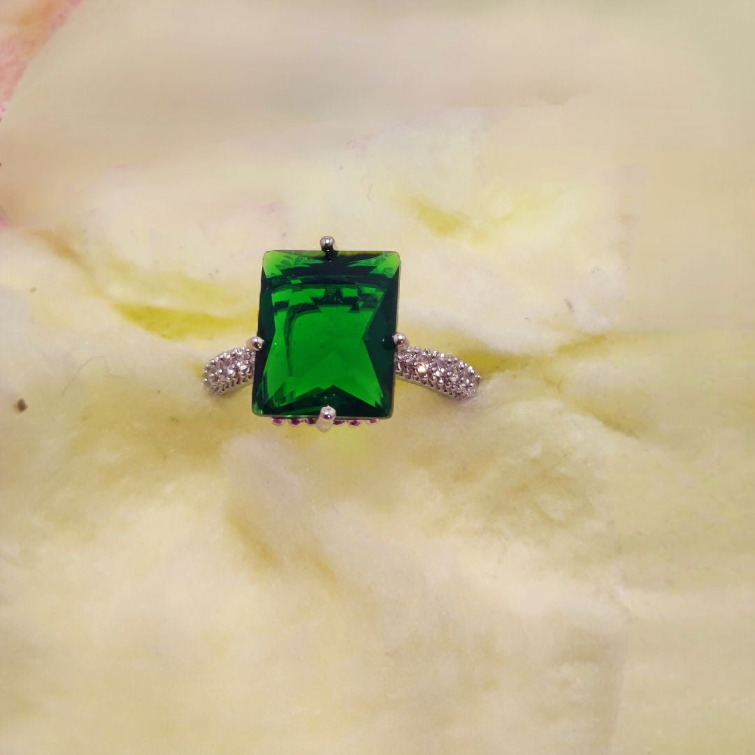 Beautiful Design Silver Plated Zircon Stone Ring