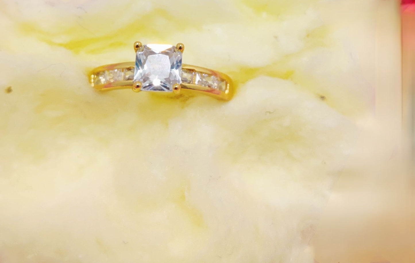 Beautiful Design Gold Plated Zircon Stone Ring