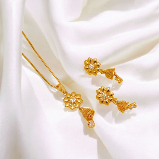 Beautiful Design Gold Plated Locket Set