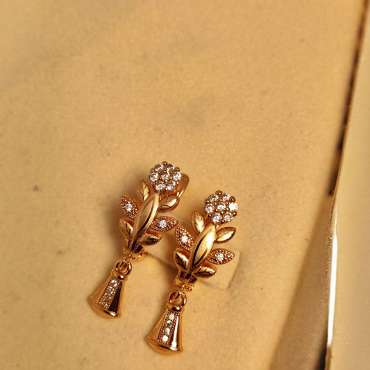 Stylish Design Gold Plated Earring