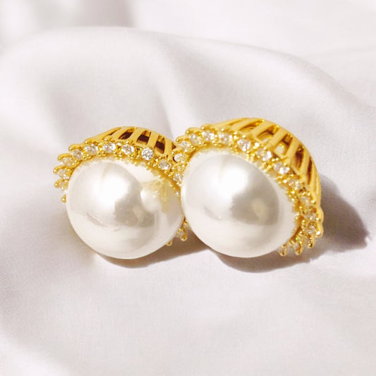 Stylish Design Gold Plated Crystal Pearl Earrings