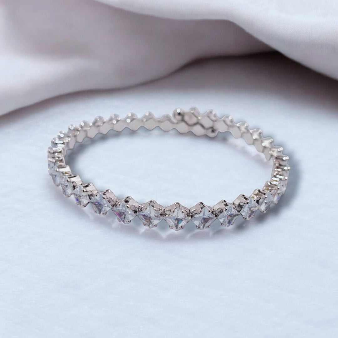 Beautiful Design Silver Coated Zircon Black Stone