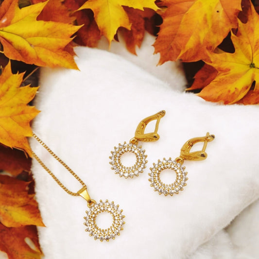 Beautiful Design Gold Plated Zircon Stone Locket Set